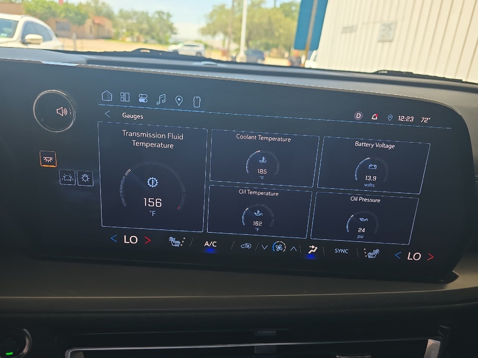 2024 Chevrolet Traverse FWD LT