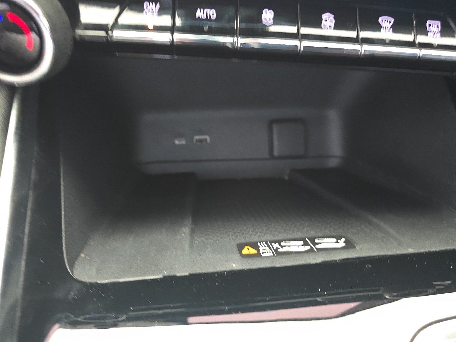 2024 Chevrolet Traverse FWD LT