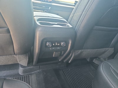 2024 Chevrolet Traverse FWD LT