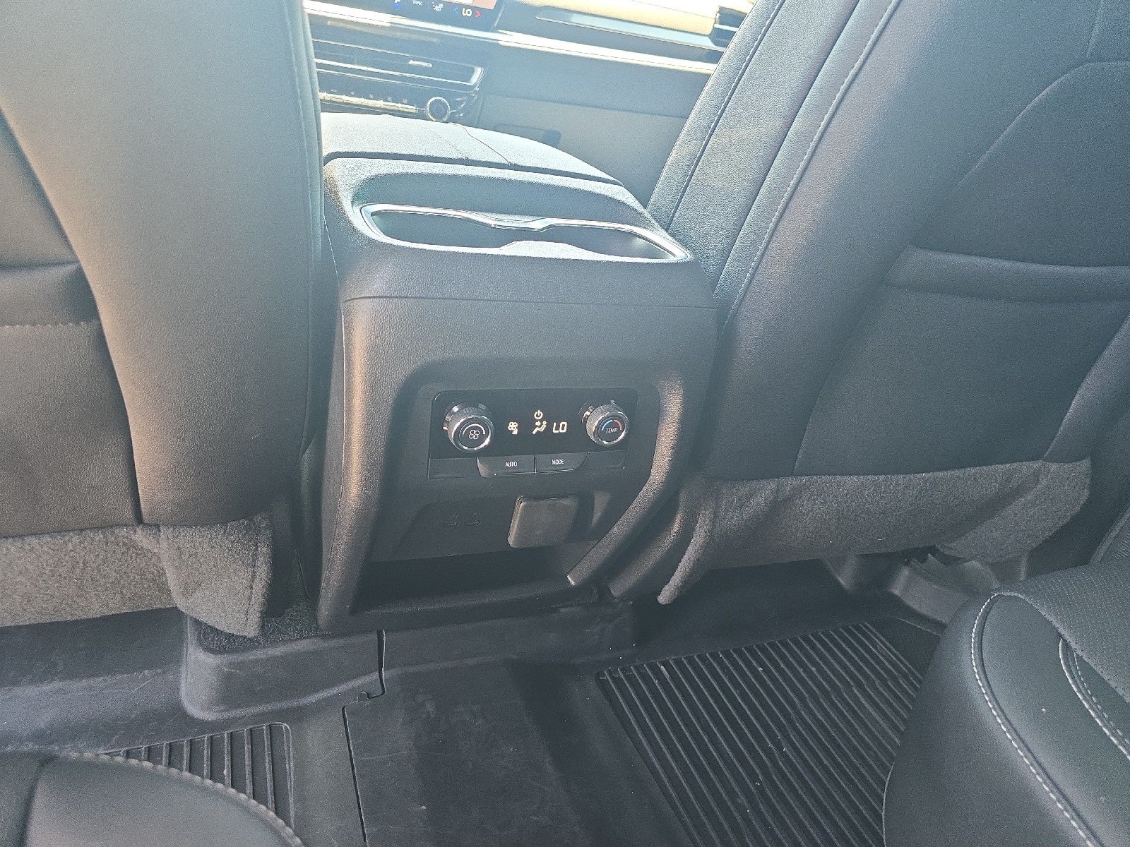 2024 Chevrolet Traverse FWD LT