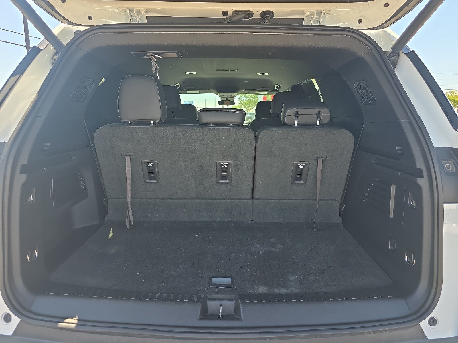 2024 Chevrolet Traverse FWD LT