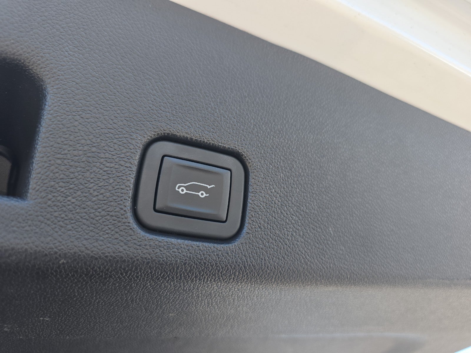 2024 Chevrolet Traverse FWD LT