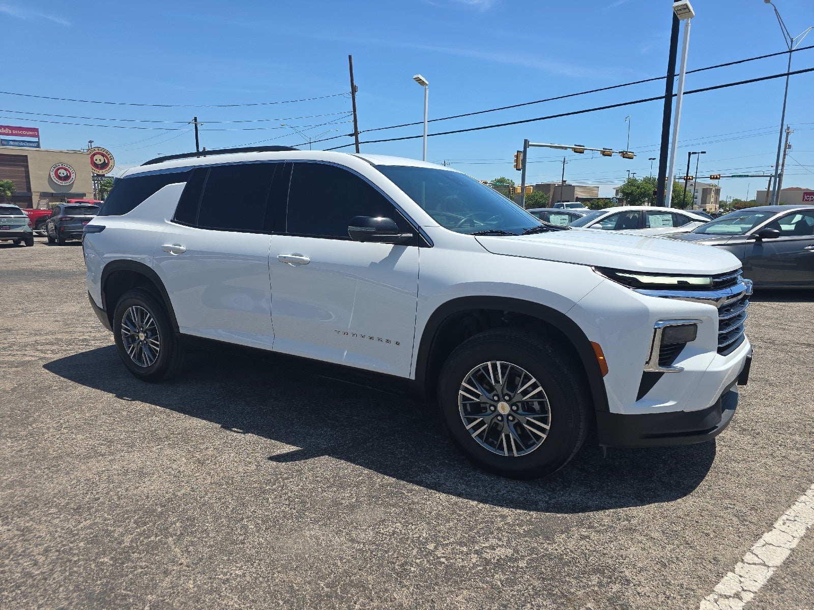 2024 Chevrolet Traverse FWD LT