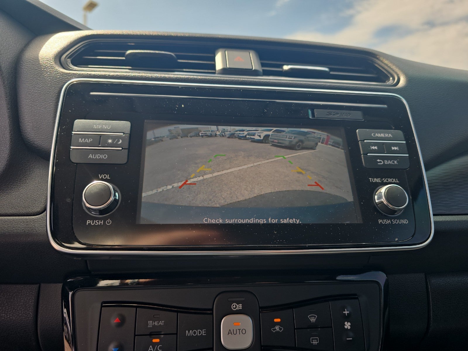 2019 Nissan LEAF SV