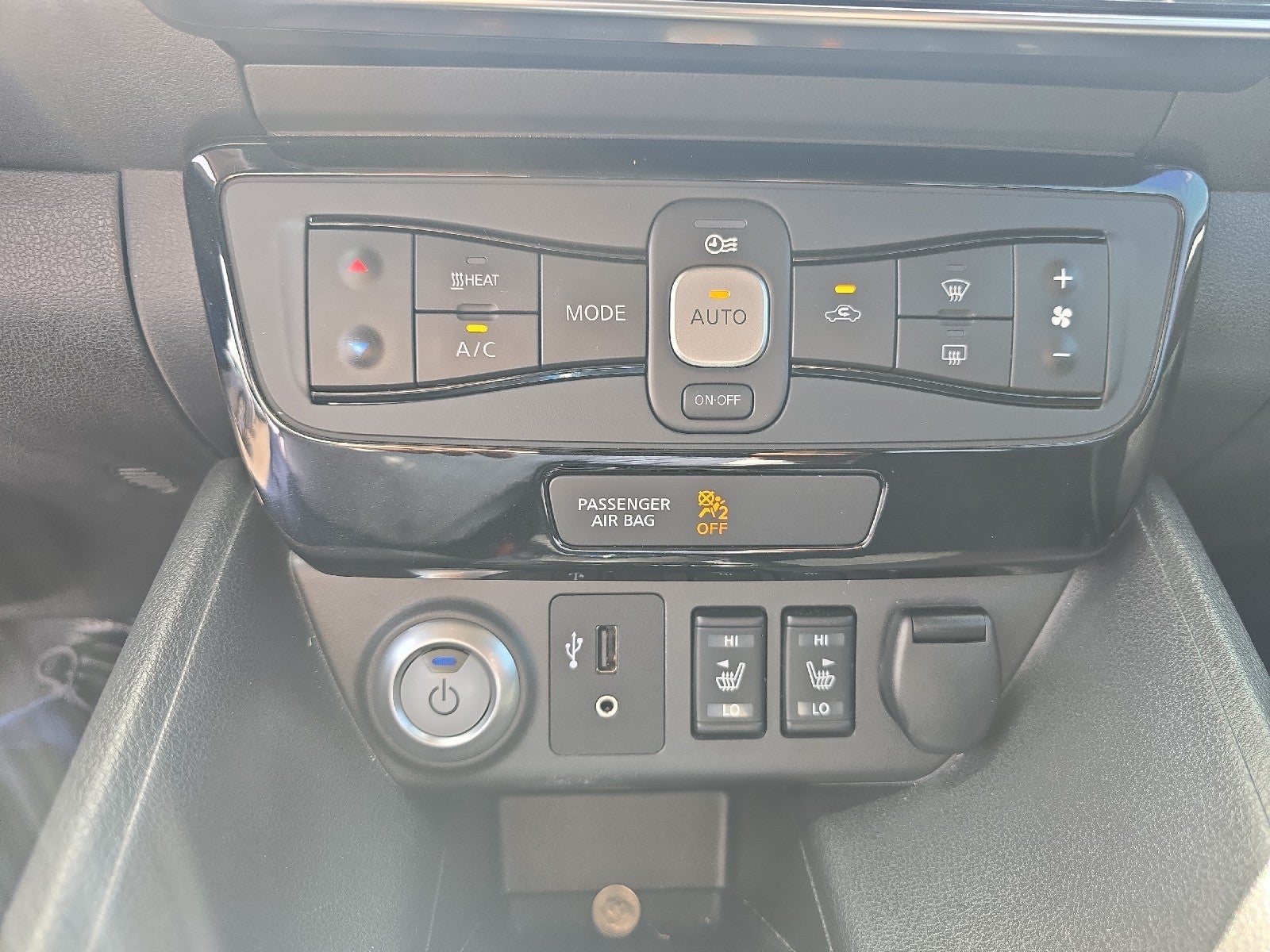 2019 Nissan LEAF SV