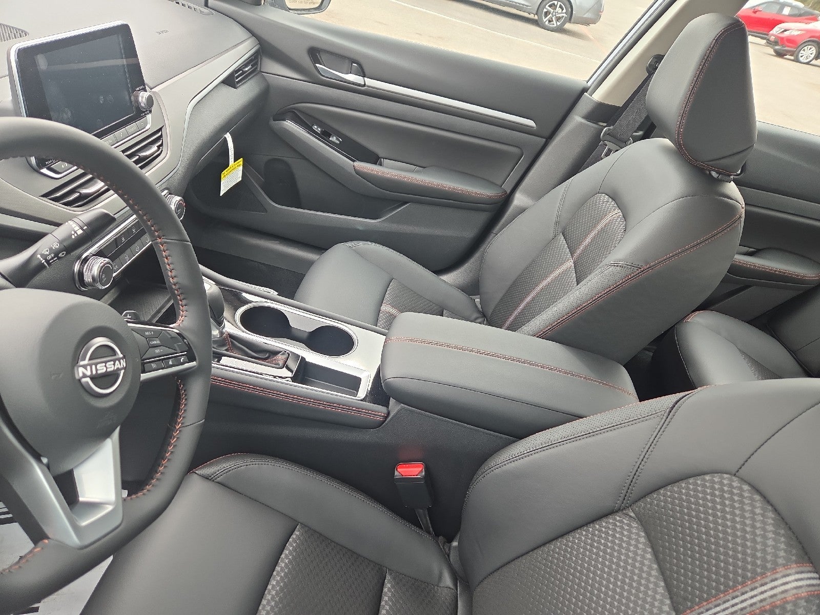 2025 Nissan Altima SR