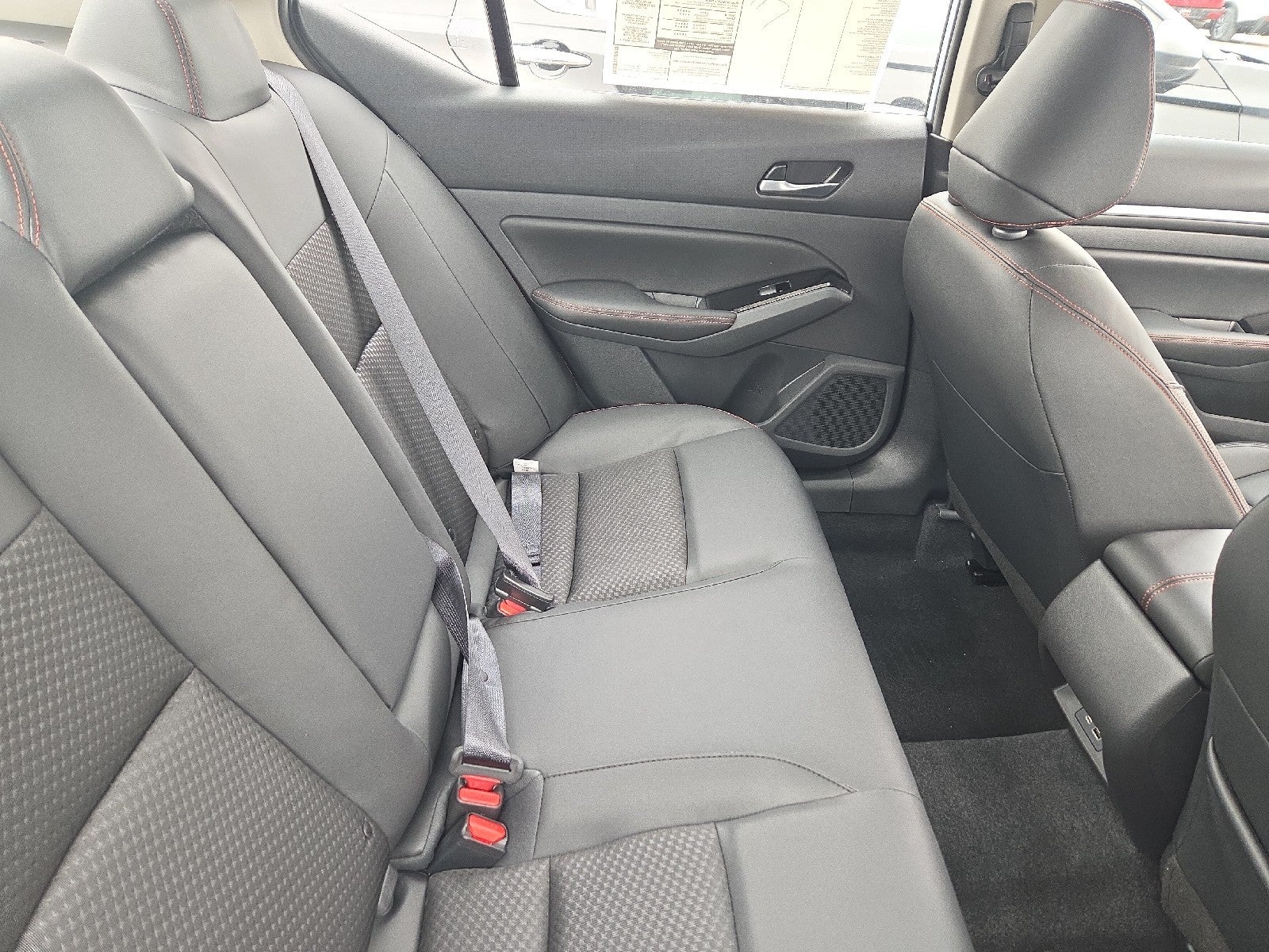 2025 Nissan Altima SR