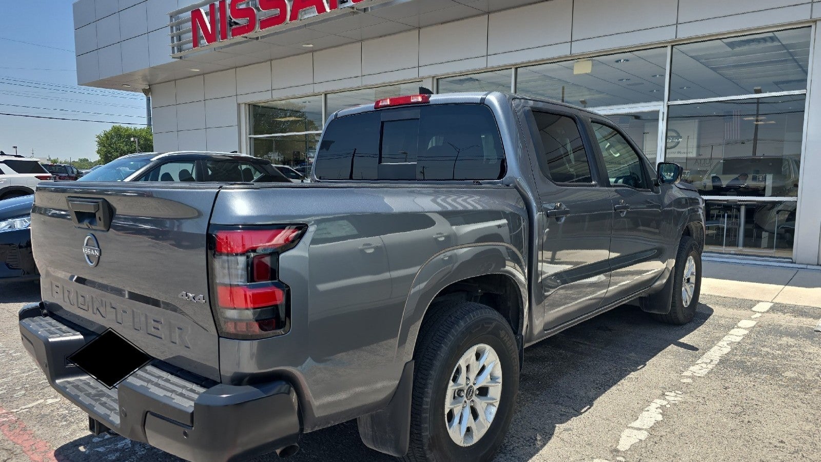 2025 Nissan Frontier S
