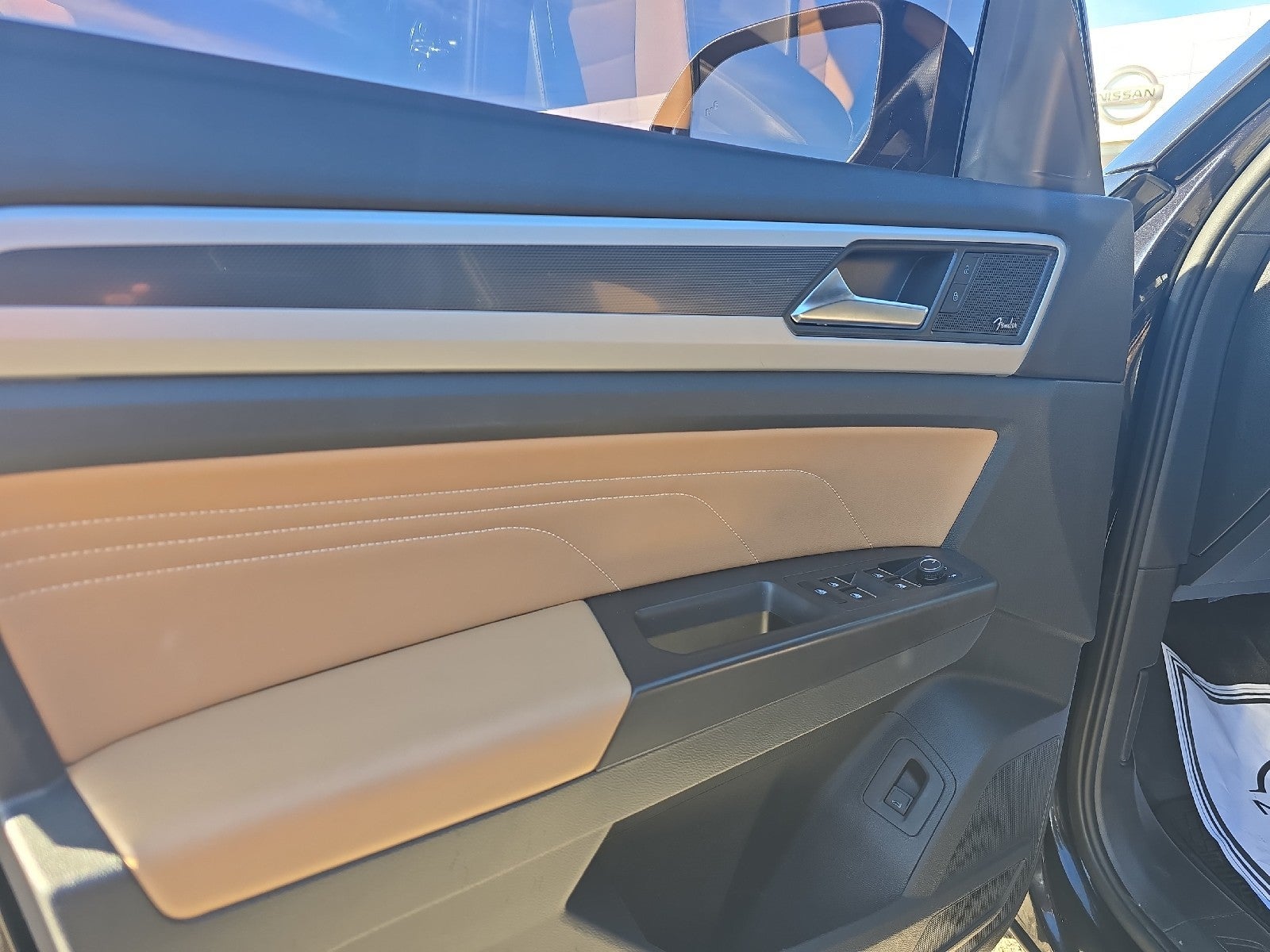 2023 Volkswagen Atlas Cross Sport 3.6L V6 SEL Premium R-Line