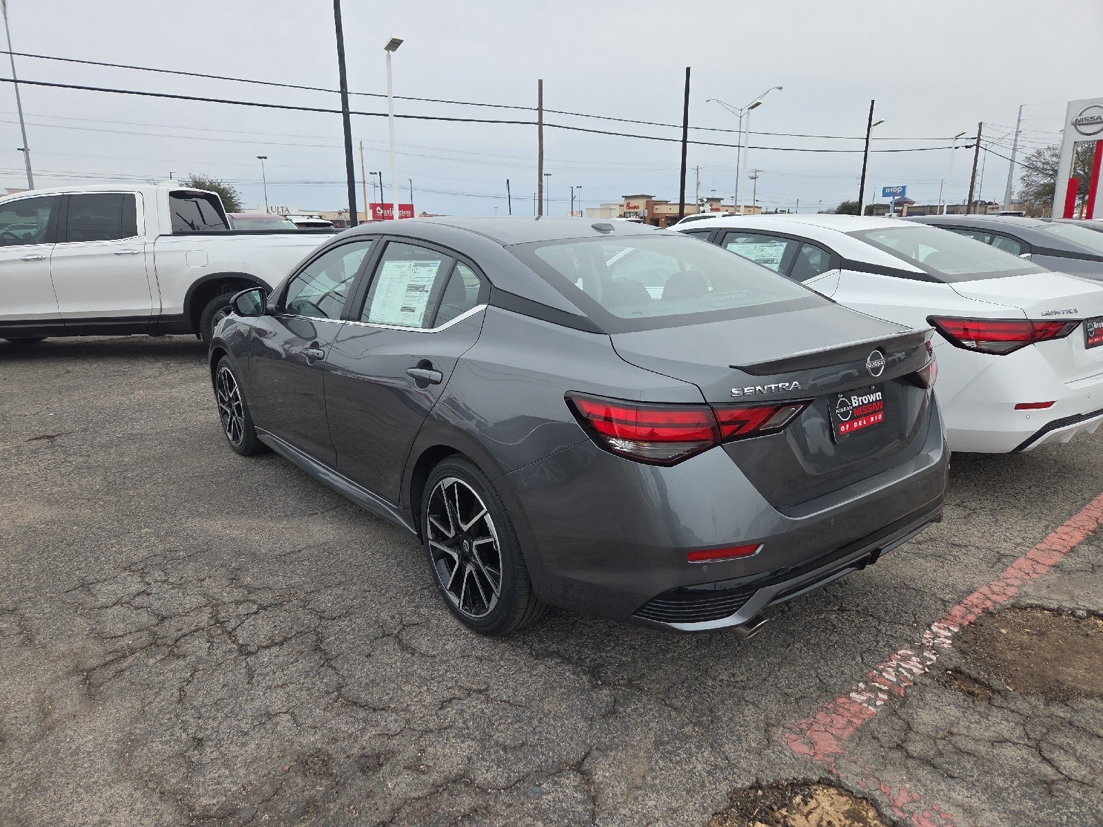 2025 Nissan Sentra SR
