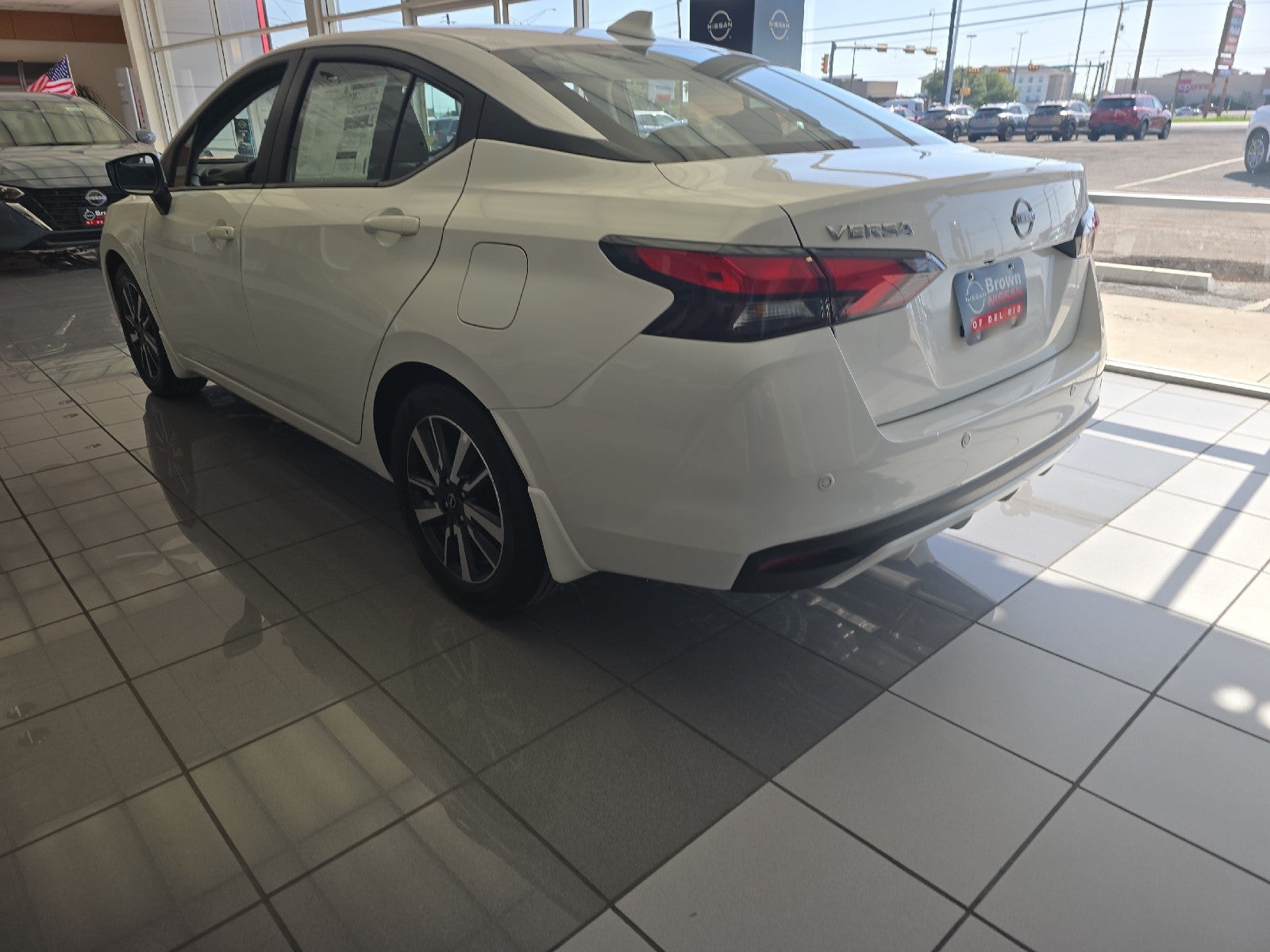 2025 Nissan Versa SV