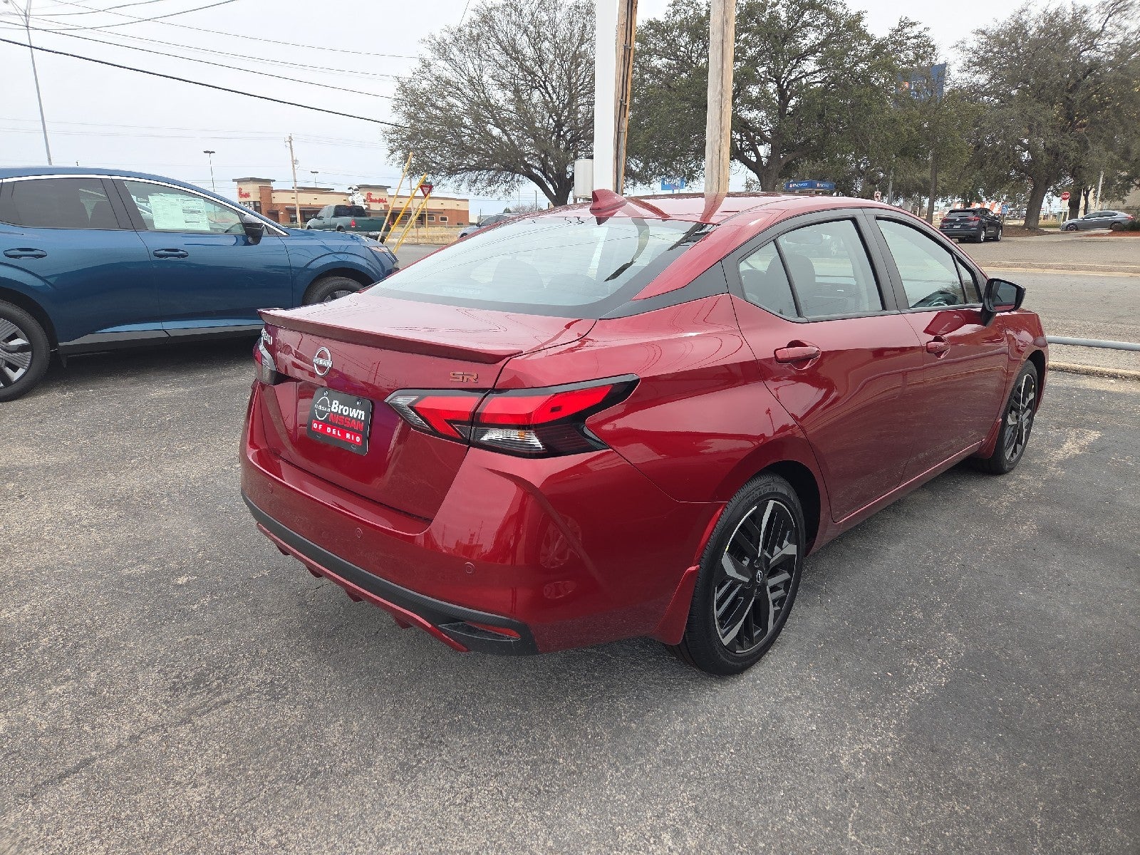 2025 Nissan Versa SR
