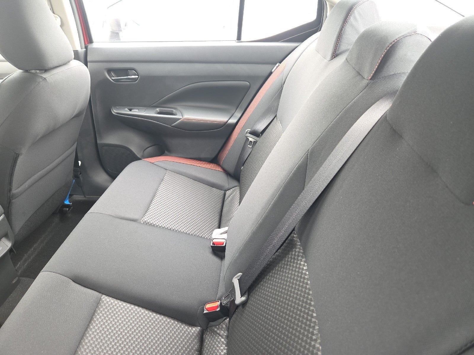 2025 Nissan Versa SR