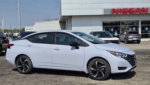 2025 Nissan Versa SR