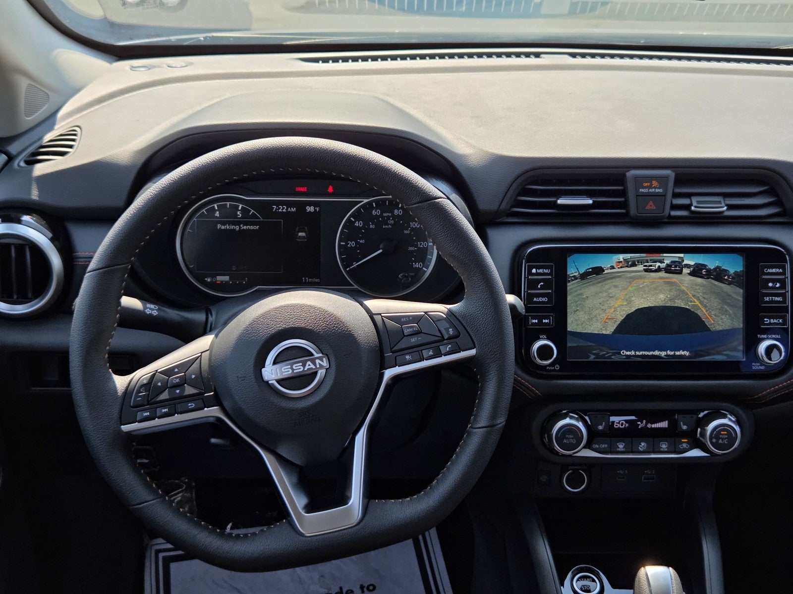 2025 Nissan Versa SR