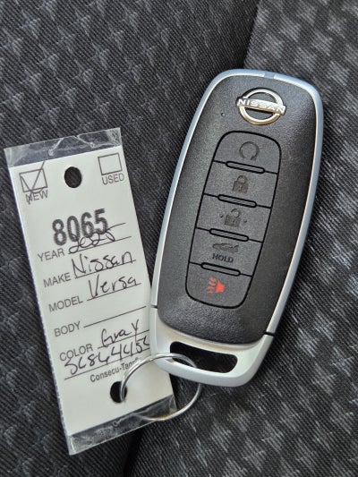 2025 Nissan Versa SR