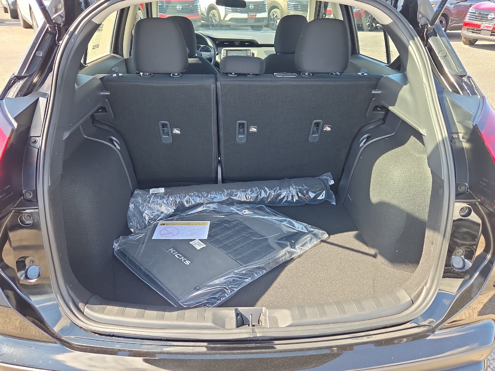 2025 Nissan Kicks Play S