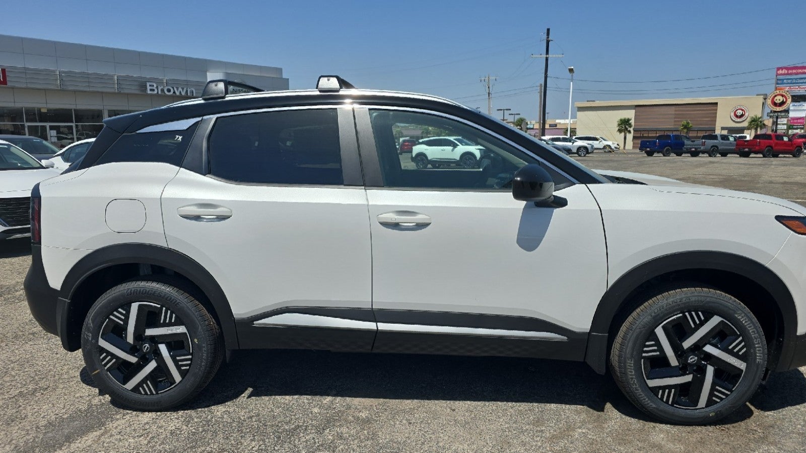 2027 Nissan Kicks SV