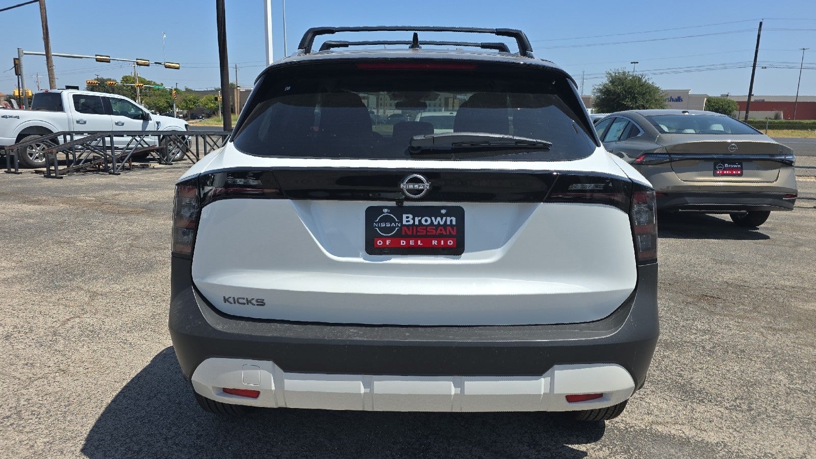 2027 Nissan Kicks SV