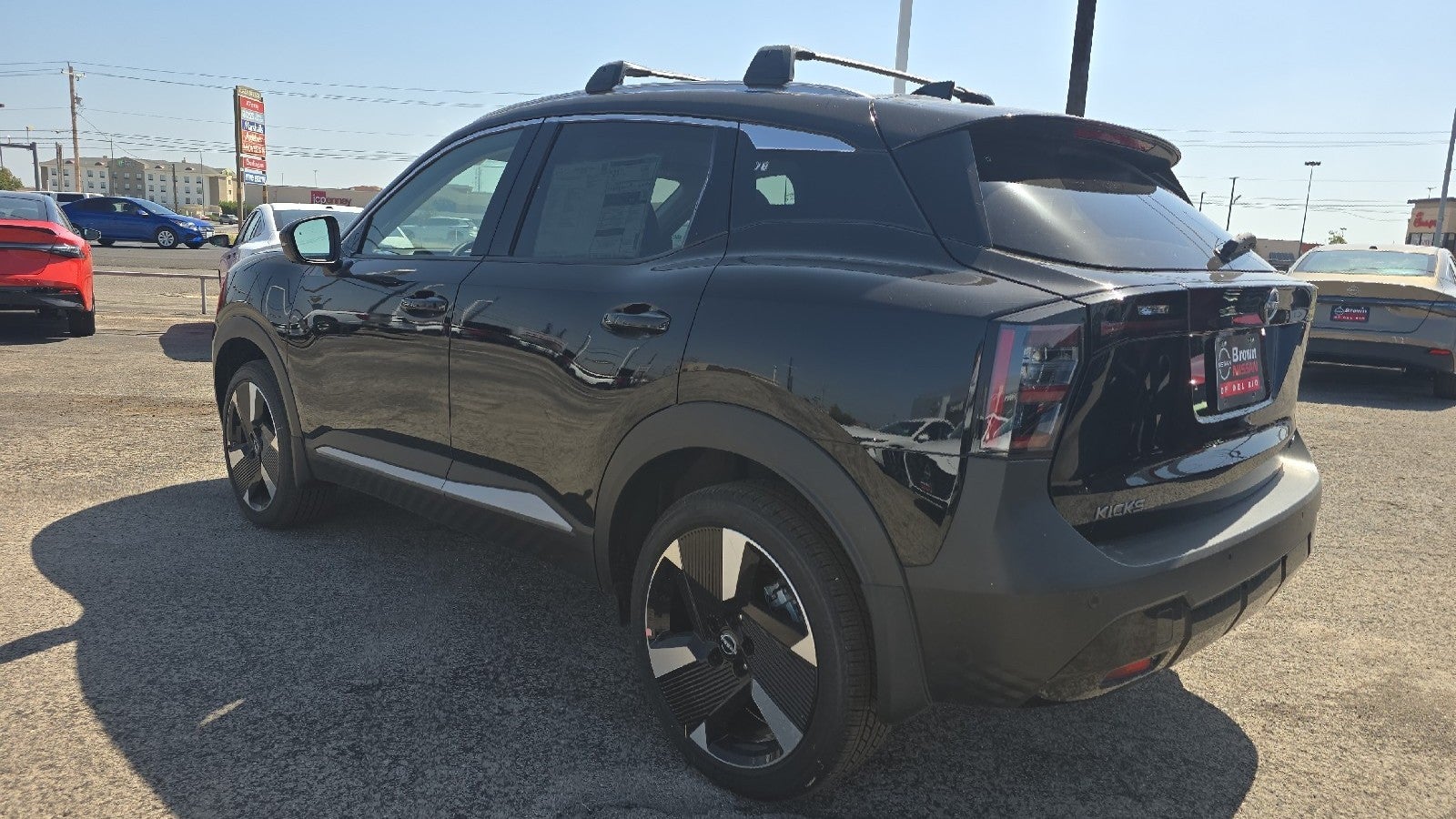 2026 Nissan Kicks SR