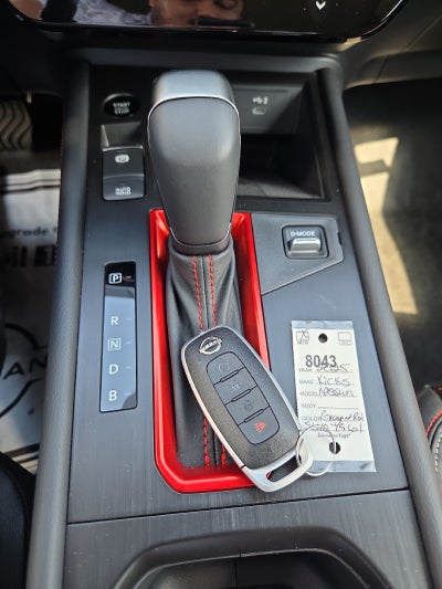 2025 Nissan Kicks SR