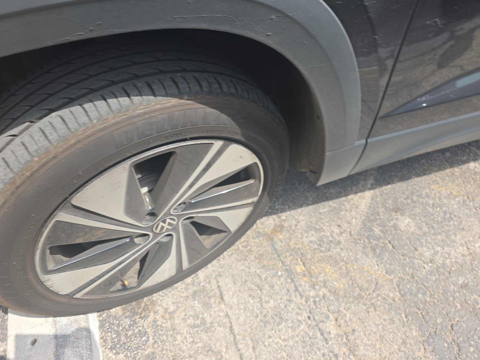 2024 Volkswagen Taos SE