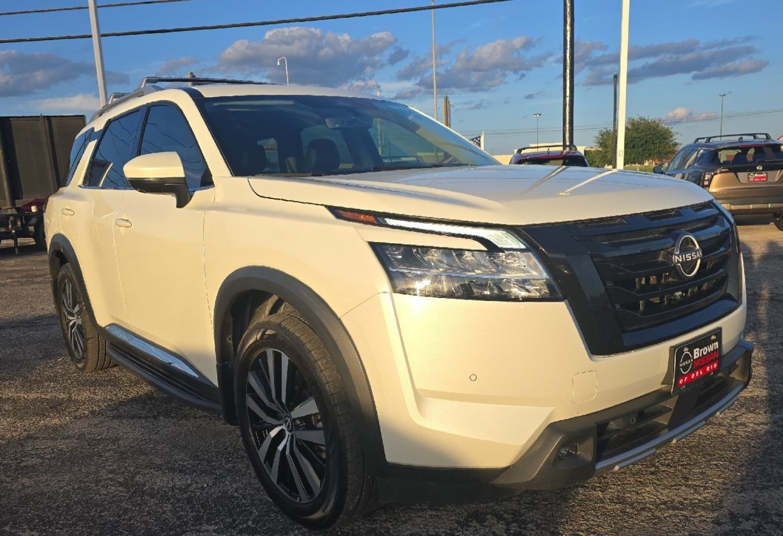 2023 Nissan Pathfinder Platinum
