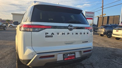 2023 Nissan Pathfinder Platinum