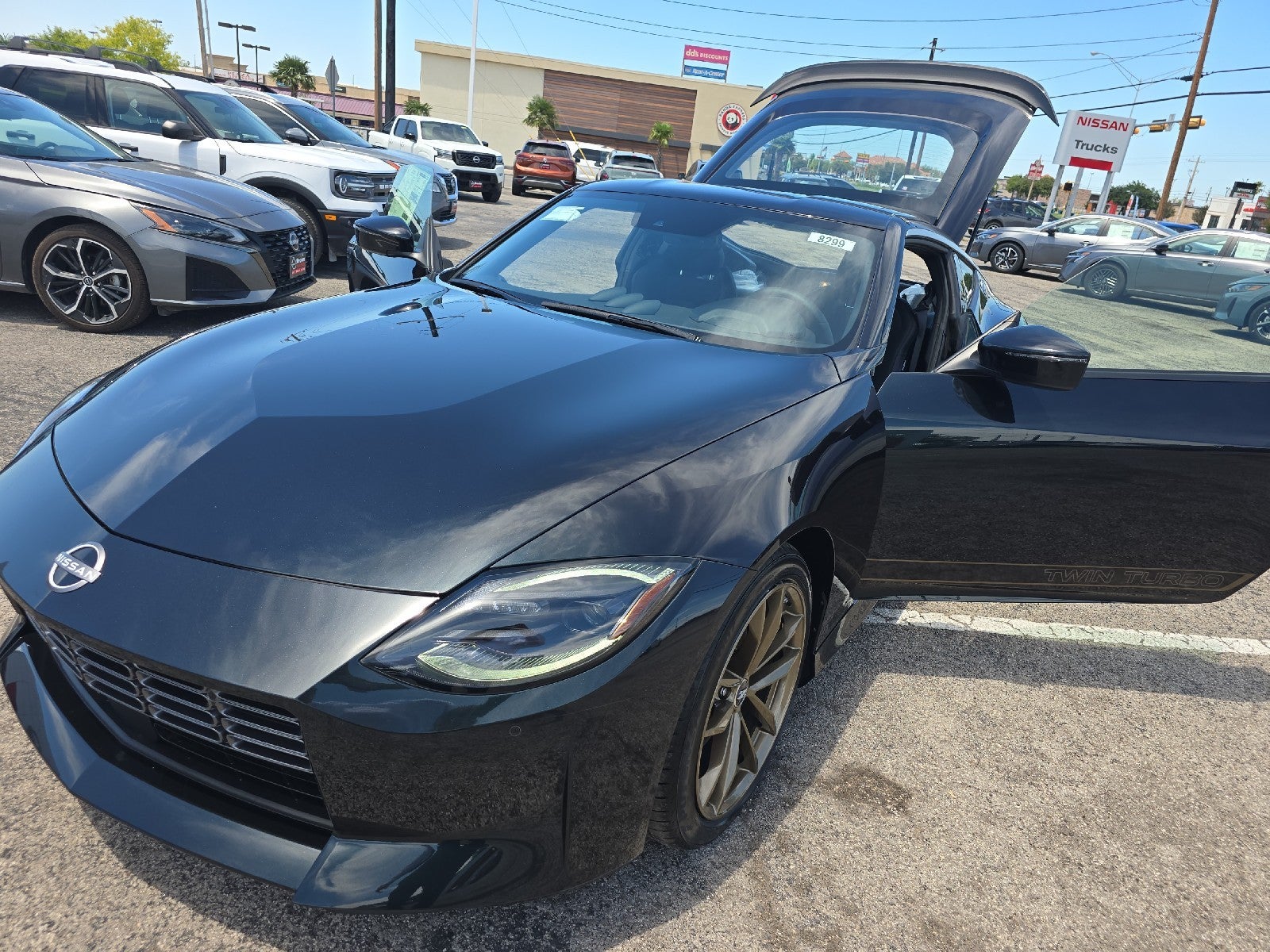 2026 Nissan Z Heritage Edition (Z32 Midnight Purple)