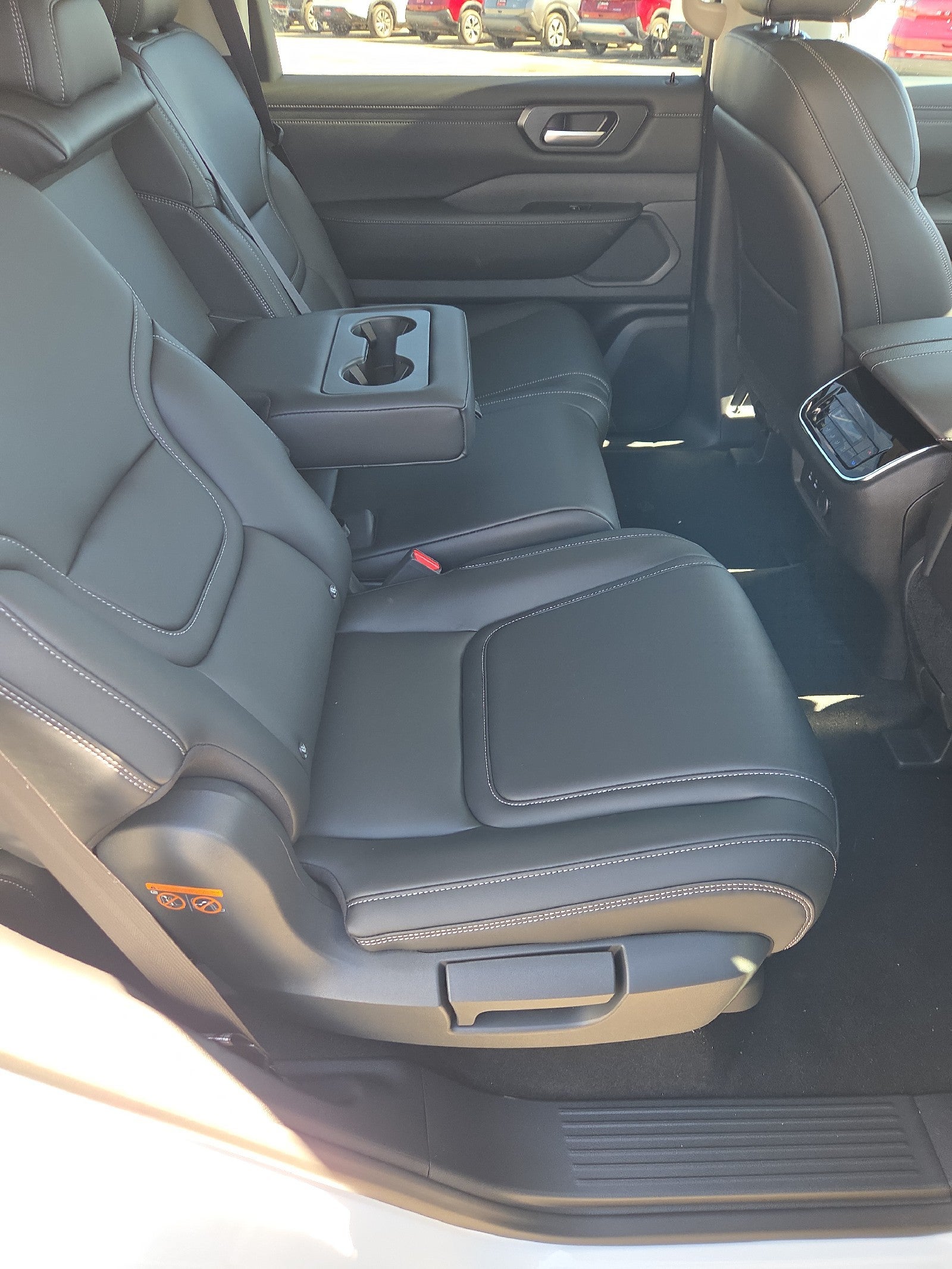 2026 Nissan Armada SV