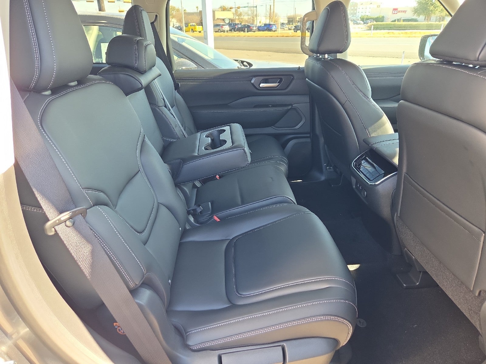 2026 Nissan Armada SV