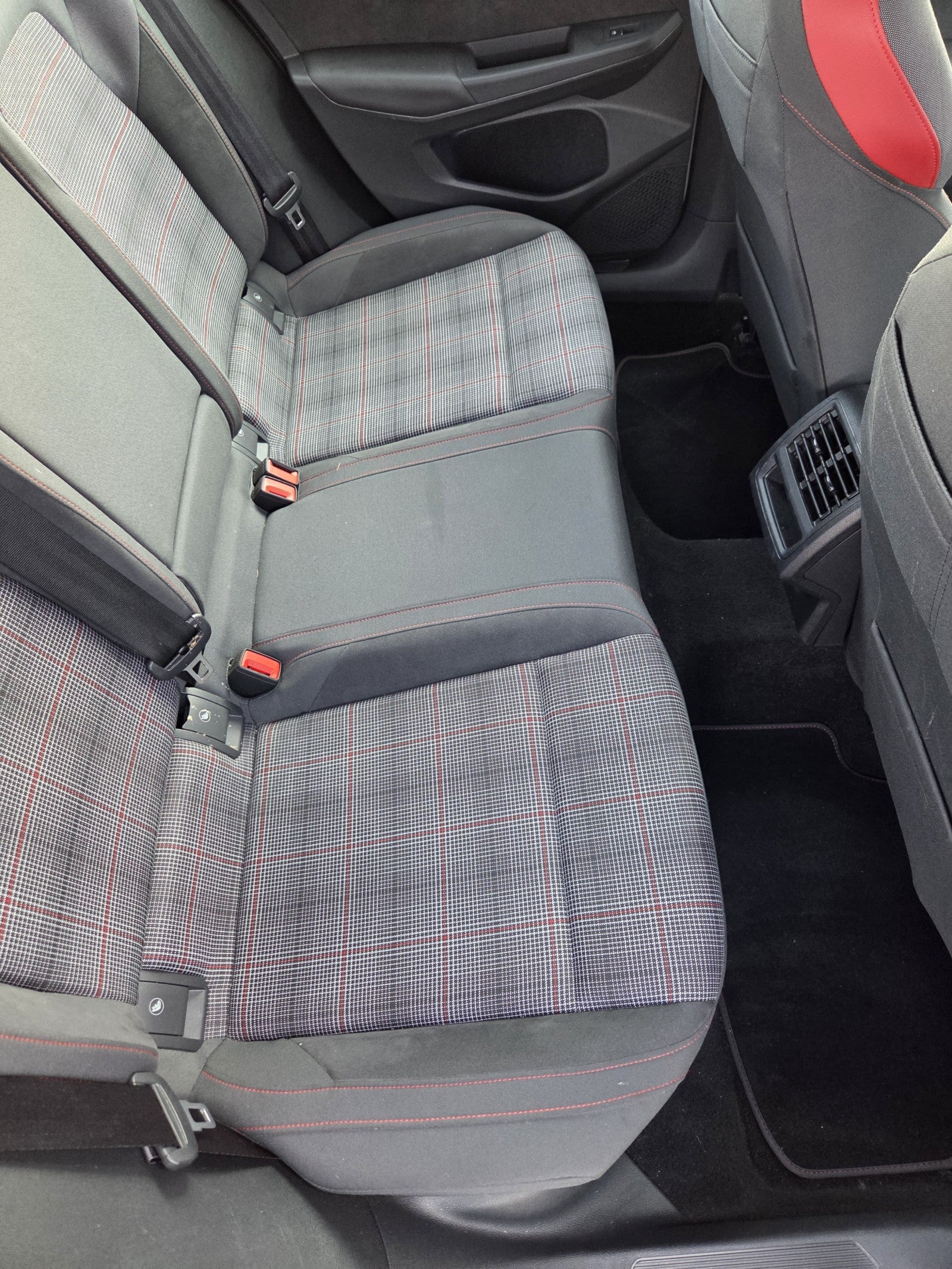 2024 Volkswagen Golf GTI S